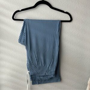 NWT! GAP Women’s Maternity M Blue/White Drawstring Striped Pajama Pants